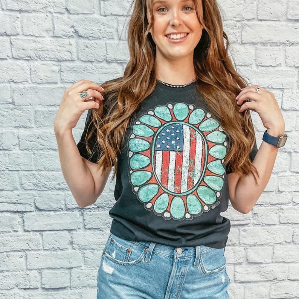 AMERICAN CONCHO Handmade Graphic Tee - Picture 4 of 6